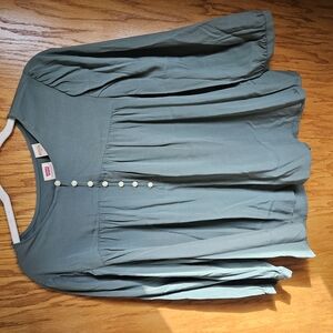 Women's Green Button-Up Top